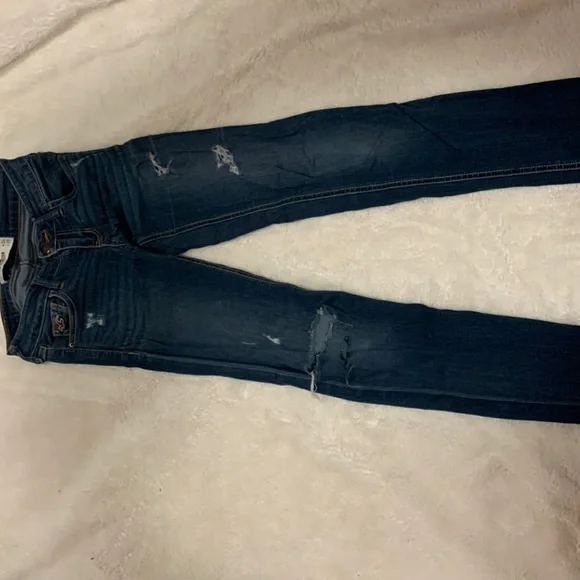 Skinny Ripped Jeans - Picture 2 of 3